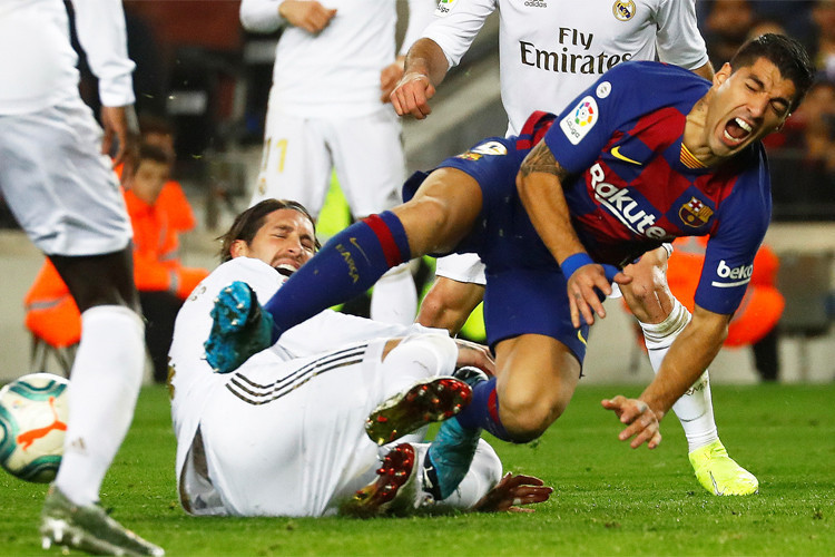 Son dakika haberi: Barcelona - Real Madrid maçı tarihte görülmemiş olaylara sahne oldu