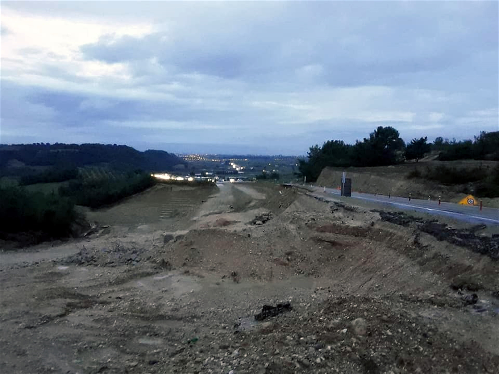 Adana sele teslim oldu