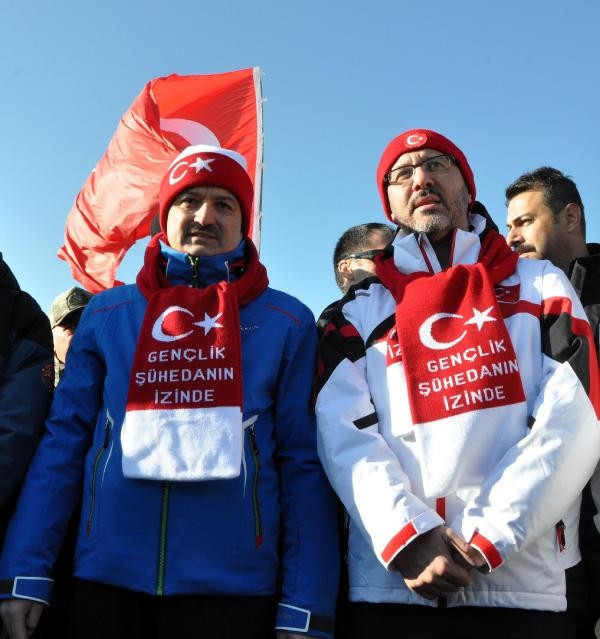 Sarıkamış şehitleri için 20 bin kişi yürüdü
