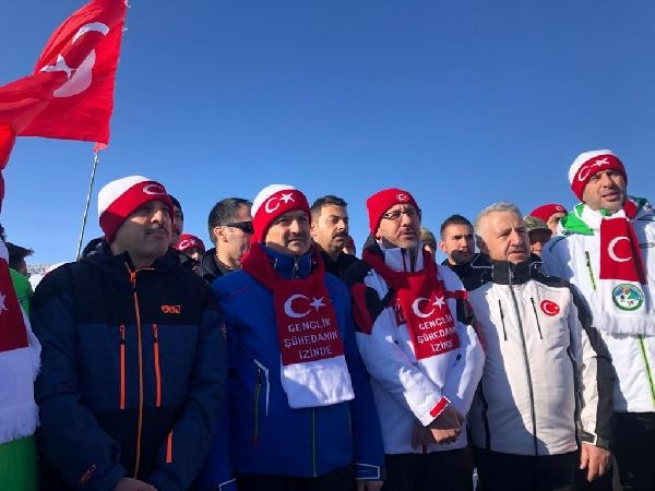Sarıkamış şehitleri için 20 bin kişi yürüdü