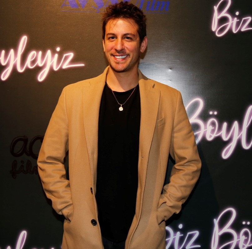 Biz Böyleyizin galasına ünlü akını