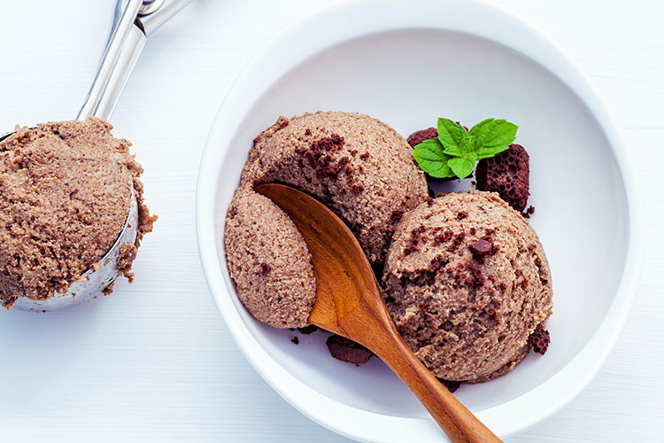 Şekersiz çikolatalı dondurma tarifi