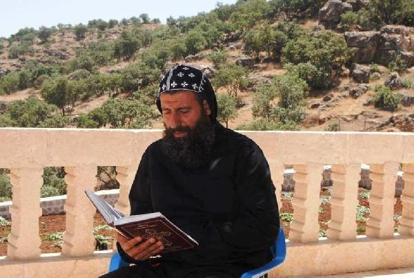 Mardinde tutuklanan rahip, teröristleri manastırda saklamış