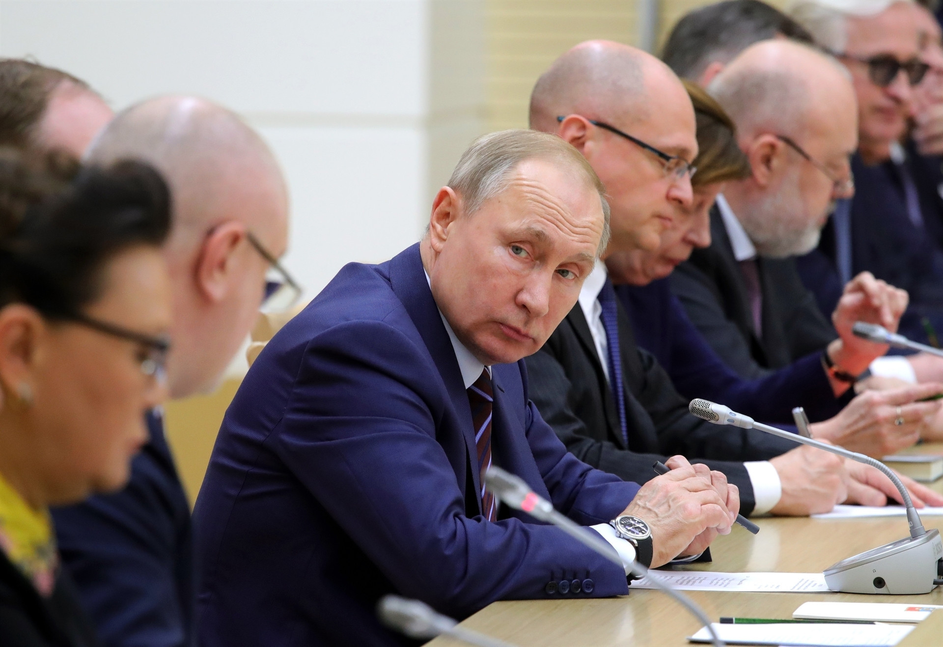 Son dakika haberler: Rusyada siyaset alt üst oldu Dünya şaşkınlık içinde Putin, Başbakanlığa hokey arkadaşını atadı...