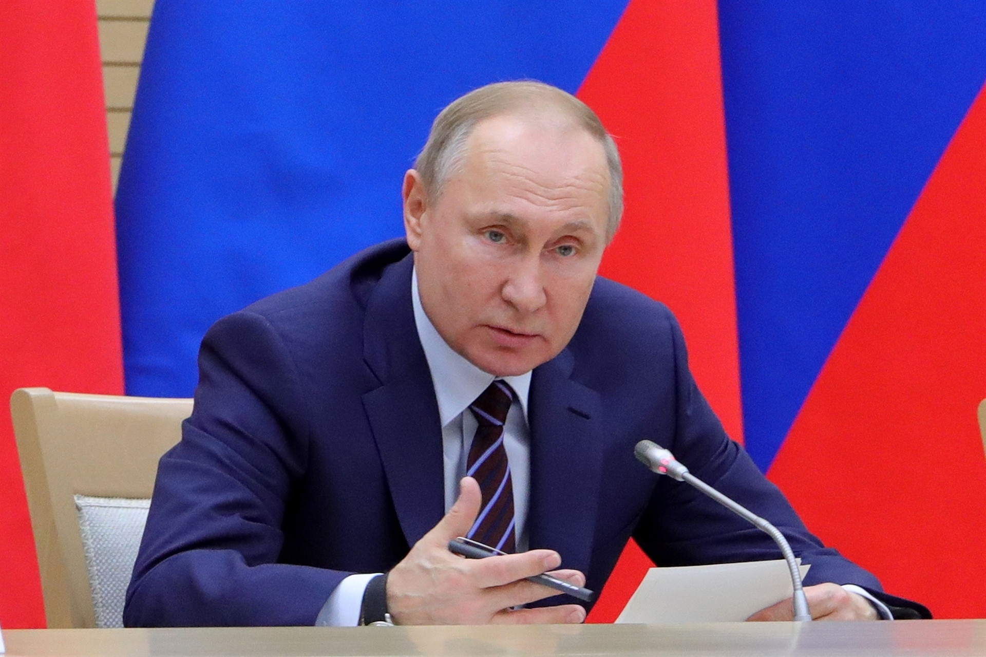 Son dakika haberler: Rusyada siyaset alt üst oldu Dünya şaşkınlık içinde Putin, Başbakanlığa hokey arkadaşını atadı...