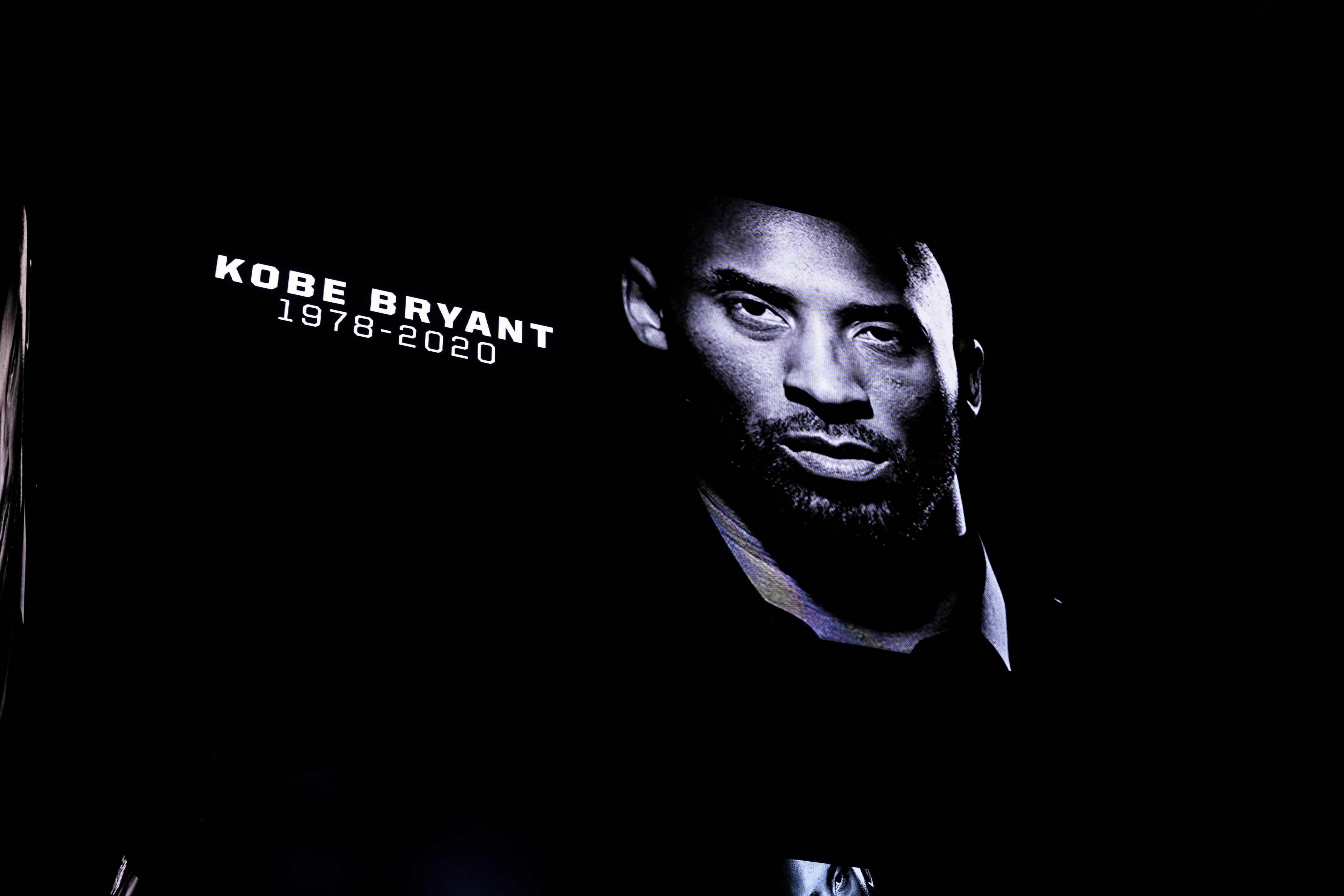 Kobe Bryantın ölüm haber NBA dünyasını yasa boğdu