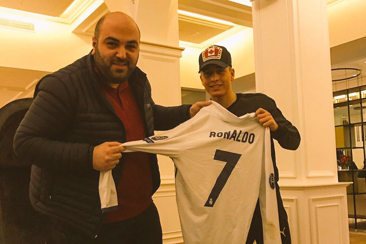 “EMRE MOR İÇİN KENDİ MENAJERLİK ÜCRETİMDEN VAZGEÇTİM” “EMRE MOR İÇİN KENDİ MENAJERLİK ÜCRETİMDEN VAZGEÇTİM”