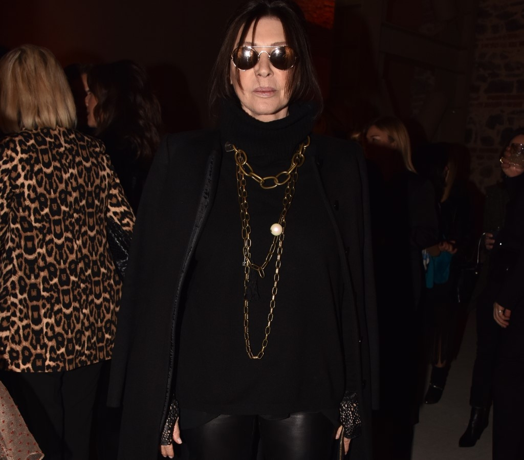 Özgür Masurun defilesine ünlü akını