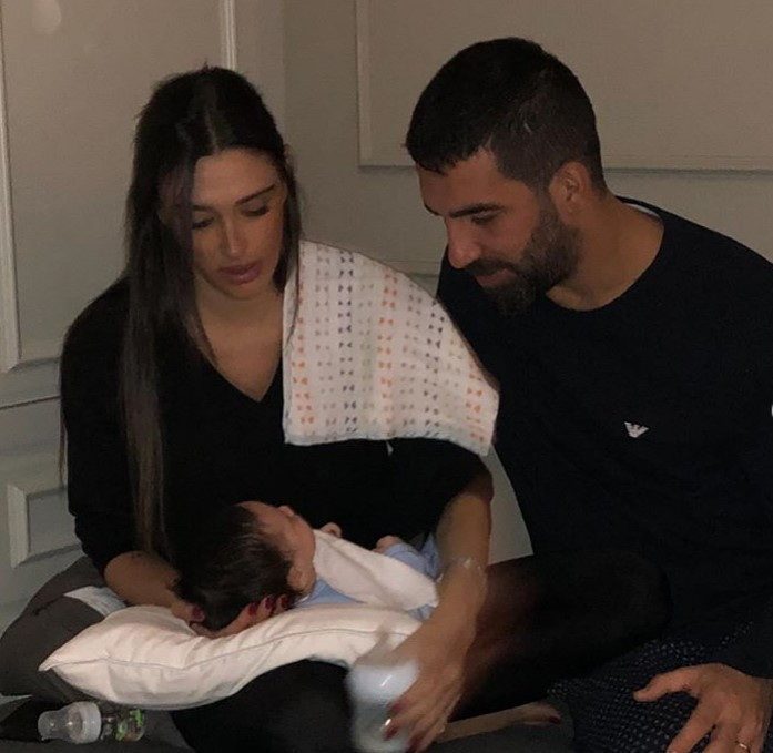 Her ay beşibiryerde