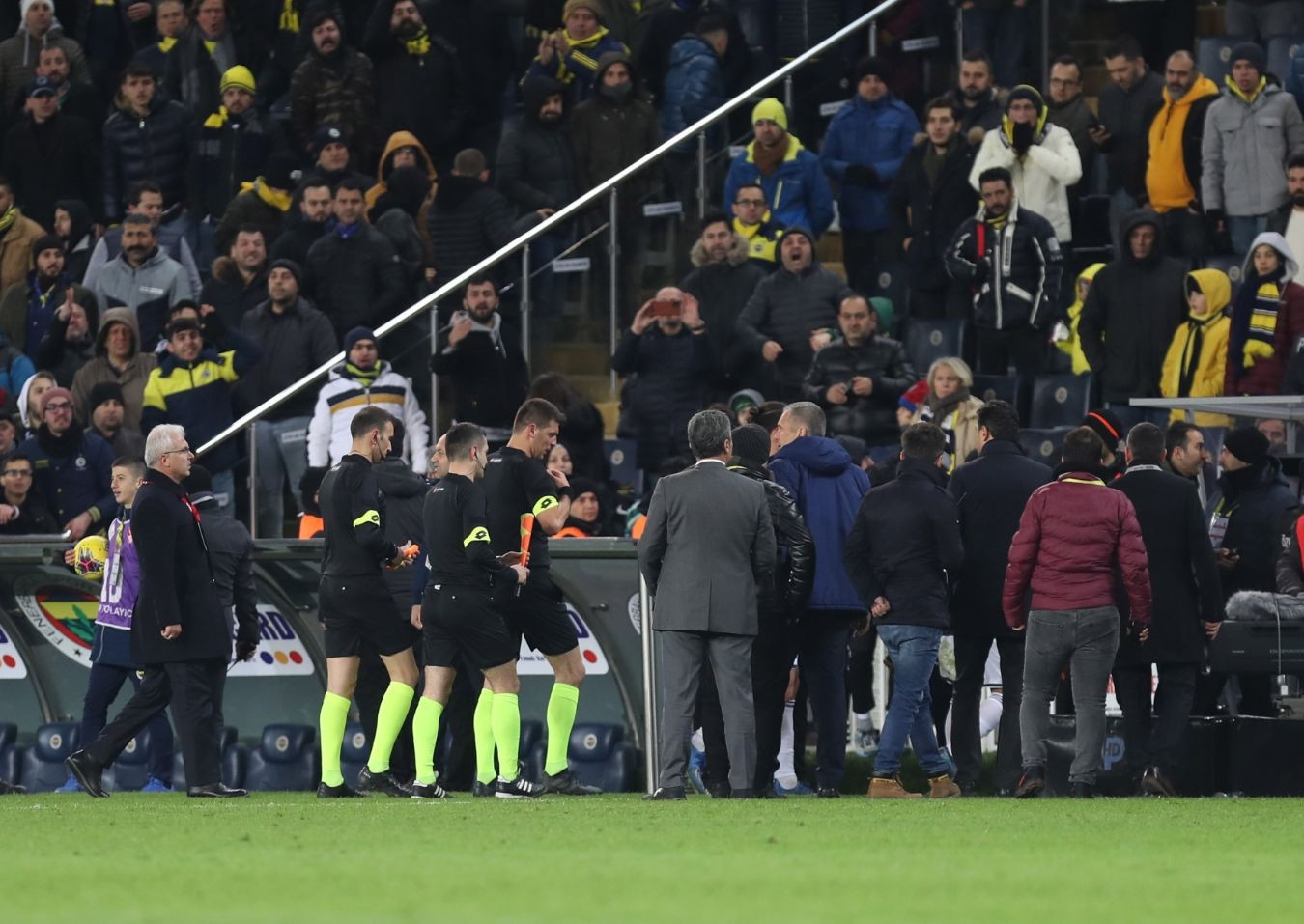 Fenerbahçe-Alanyaspor maçının bilançosu: VAR hakemlerine ceza