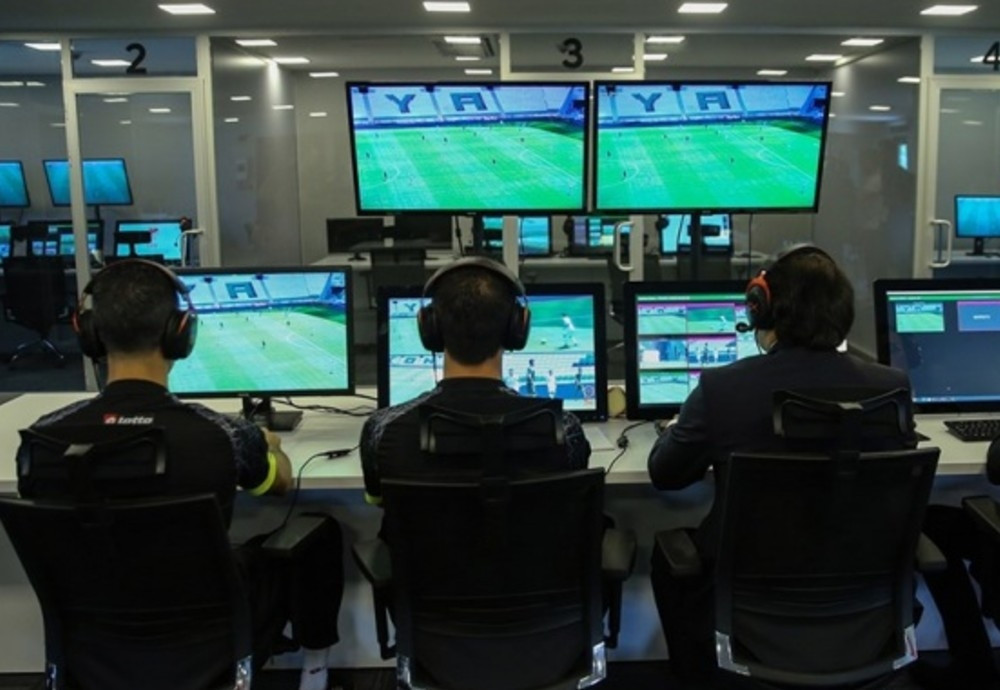 VAR İŞİNİ ÇÖZEMEDi