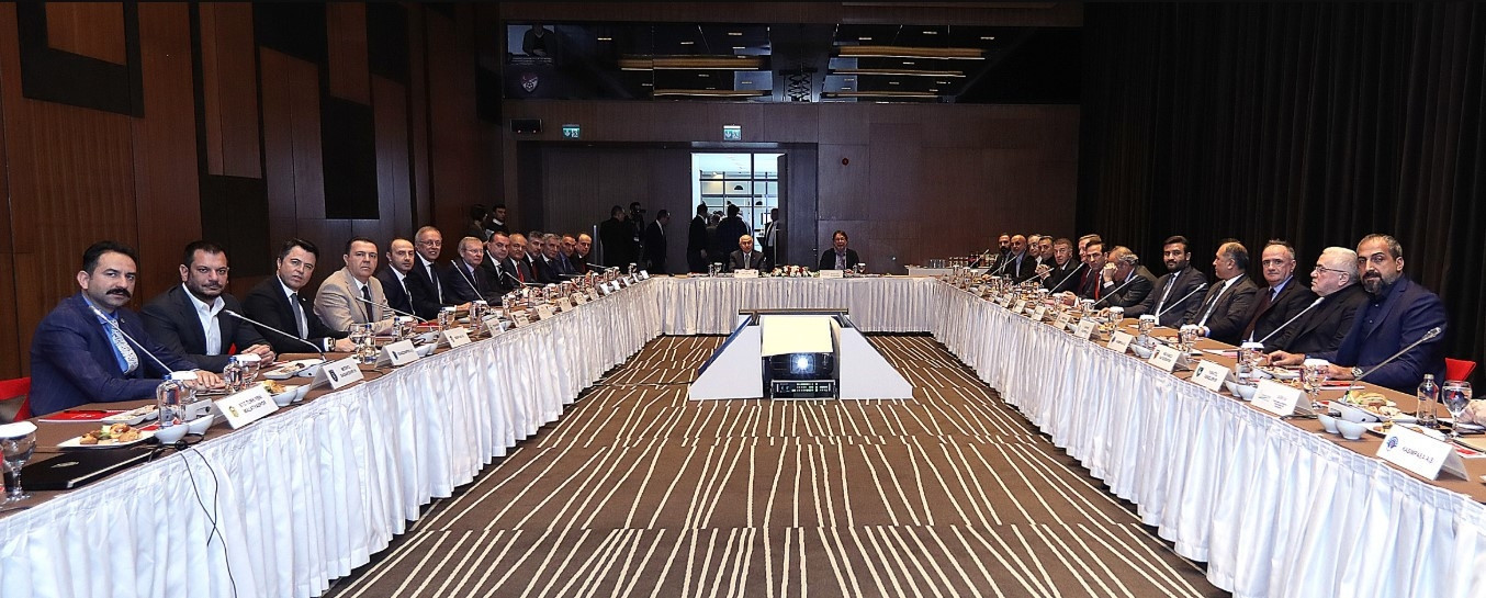 Son Dakika | Ümit Öztürk ve Serkan Tokatı apar topar İstanbula çağırdılar Rivadaki yemekte çarpıcı diyalog...