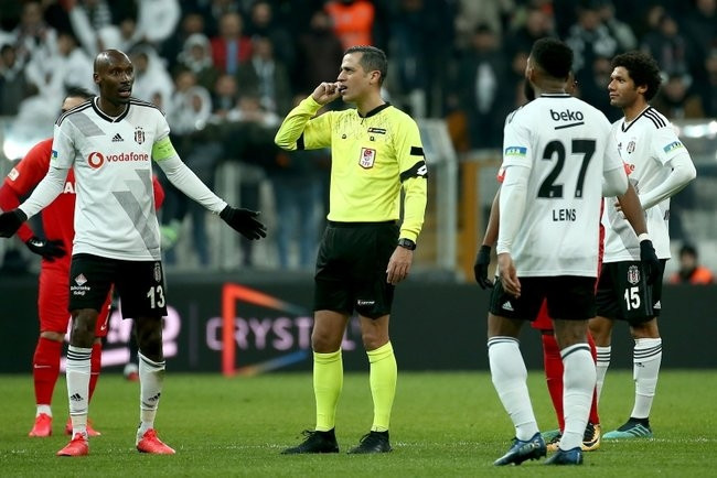 İŞTE SİZE SKANDAL...