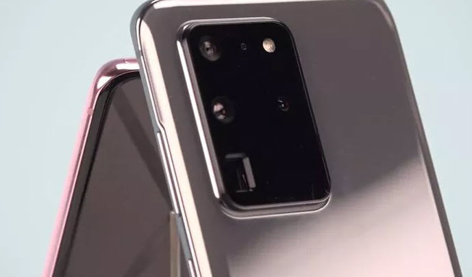 Samsungun telefon fiyatları kafaları karıştırdı
