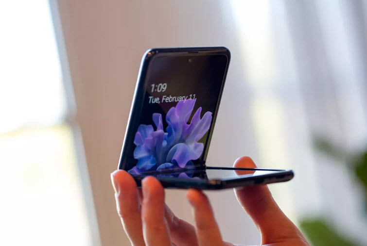Samsungun telefon fiyatları kafaları karıştırdı