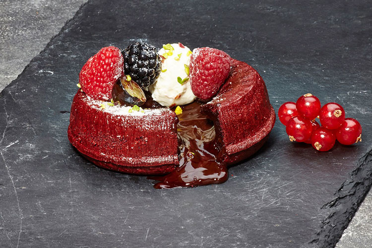 Kırmızı sıcak kek tarifi