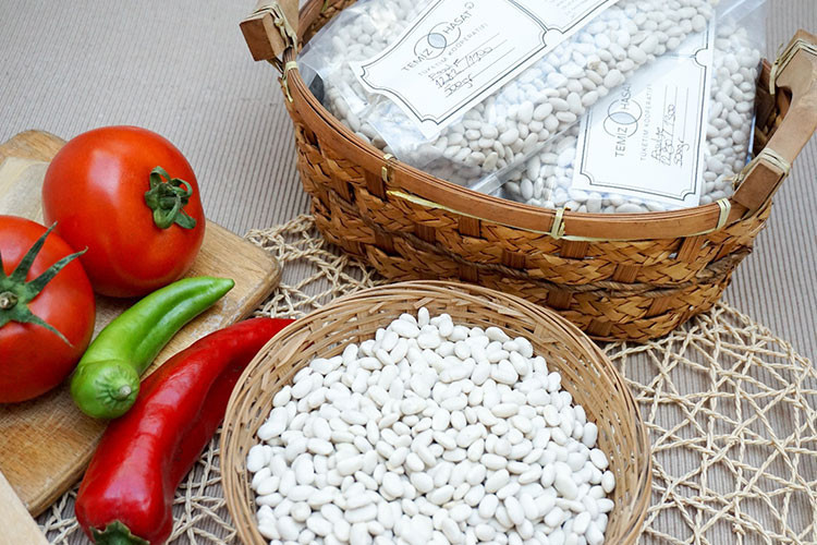 Zeytin Gömeçten, tahin Aksekiden, pirinç Bafradan