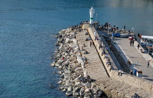 Antalyada şubatta deniz keyfi