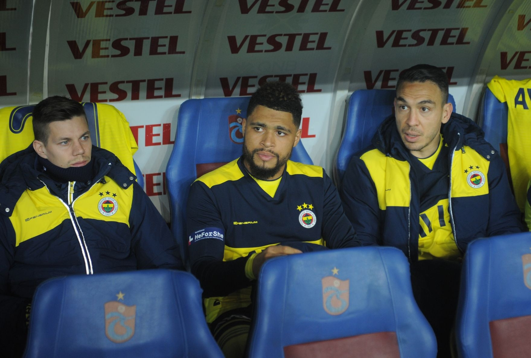 Fenerbahçede paralar kulübeye gitti Dudak uçuklatan rakam...