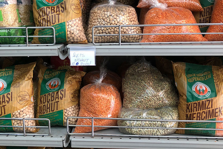 Herkesin alışveriş yapamadığı, para geçmeyen bir market...