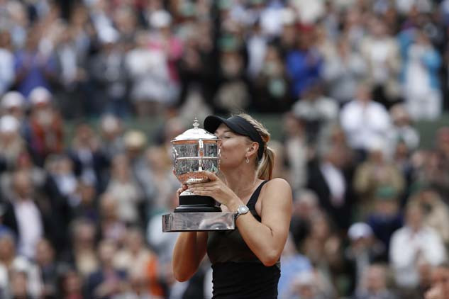 Maria Sharapova tenis kariyerini noktaladı