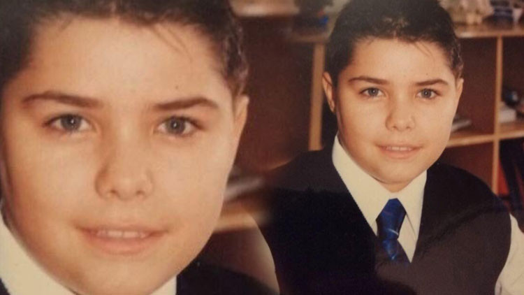Yeni yaşını kaybettiği babasıyla kutladı... Onu tanıdınız mı Yeni yaşını kaybettiği babasıyla kutladı... Onu tanıdınız mı