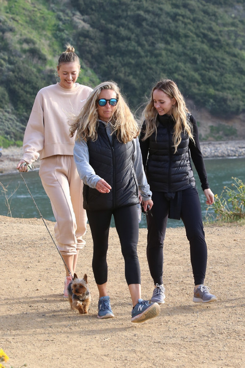 Maria Sharapovanın emeklilik hayatı Maria Sharapovanın emeklilik hayatı