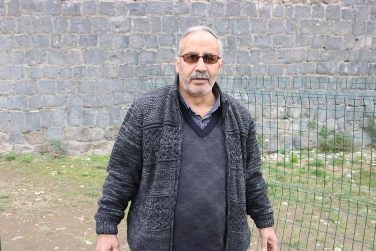 Diyarbakır surlarında selfie çılgınlığının önüne geçilemiyor