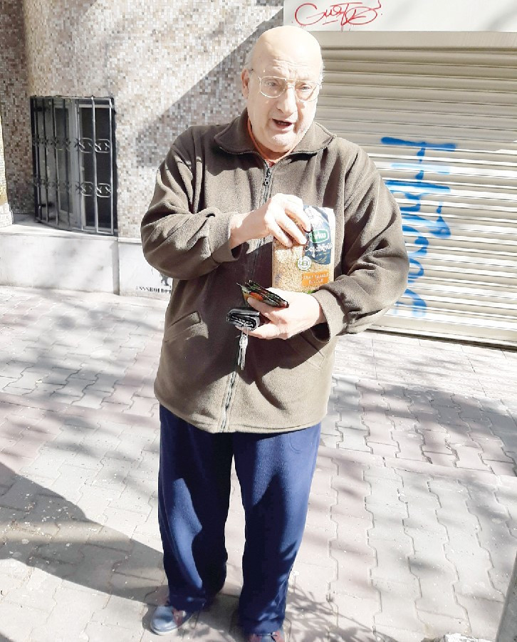 ÇÖPE ATILAN  BESİN KITLIK SEBEBİ