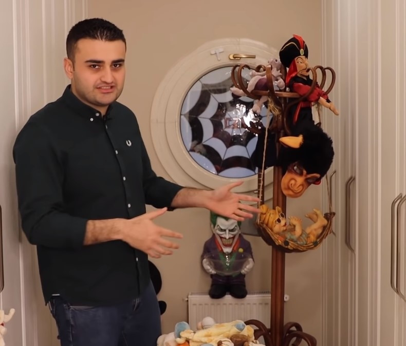 Oyuncaklarının fiyatı 100 - 150 bin TL Ünlü şef Burak Özdemir evinin kapılarını açtı