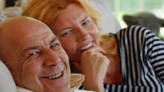 Demet Akalını çıldırtan yorum Bebeğinden utanmadığın belli Demet Akalını çıldırtan yorum Bebeğinden utanmadığın belli