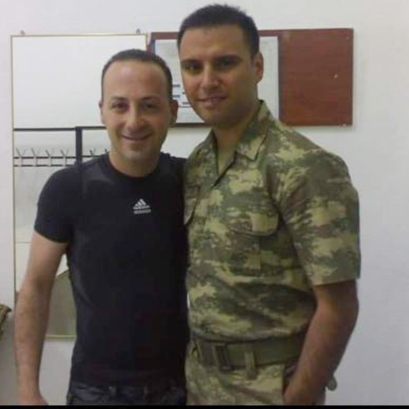 Erol Evgin askerde Bu fotoğraf 47 yıl önce çekildi...