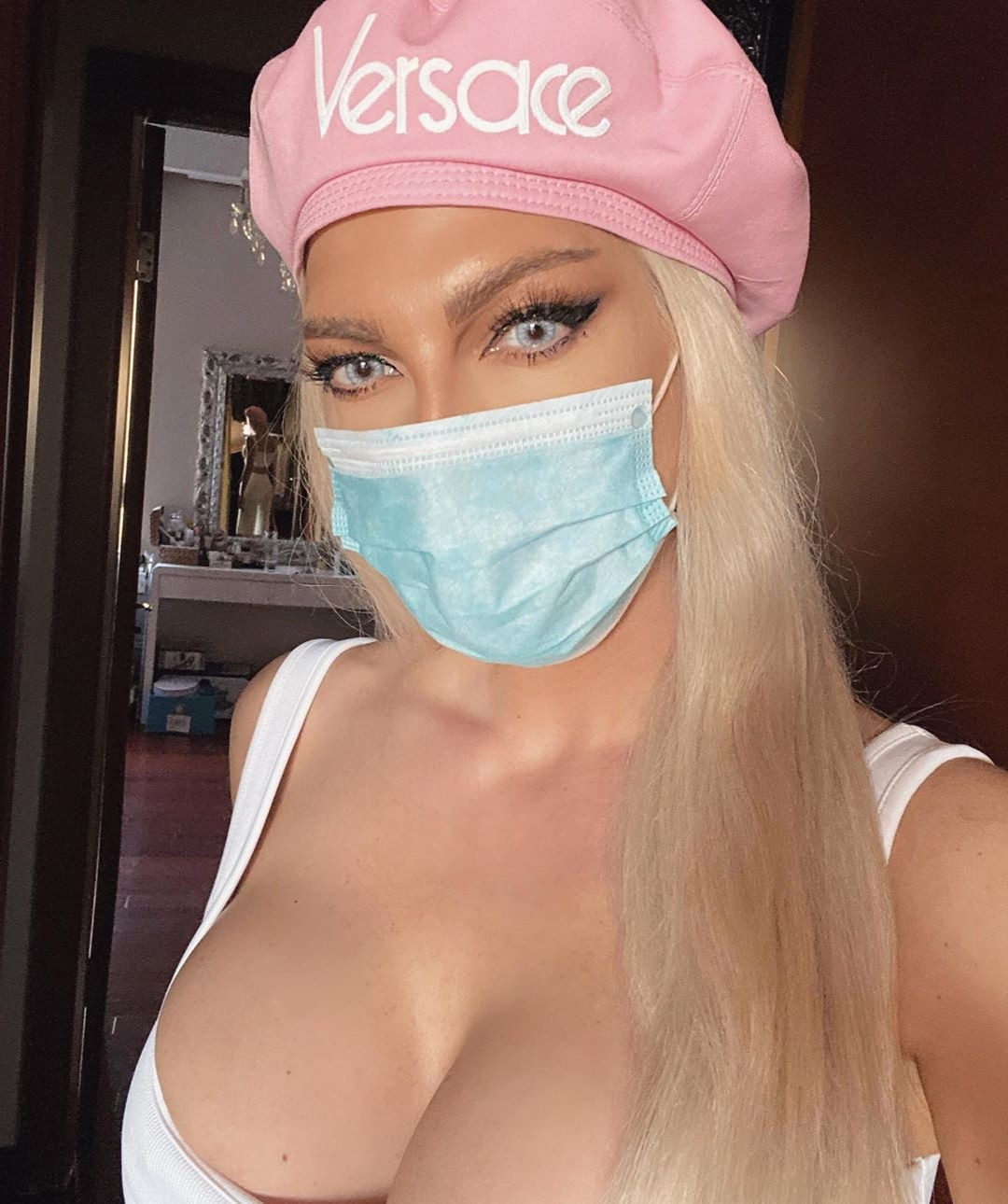 Dusko Tosic ile Jelena Karleusa, corona virüs karantinasında barıştı Dusko Tosic ile Jelena Karleusa, corona virüs karantinasında barıştı
