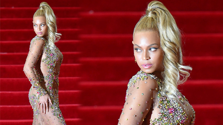 Beyoncenin En İyi Kırmızı Halı/Sahne Kostümleri