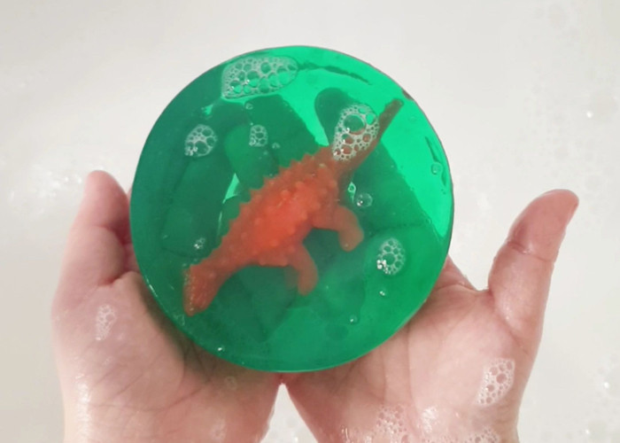 Evde oyuncaklı sabun nasıl yapılır