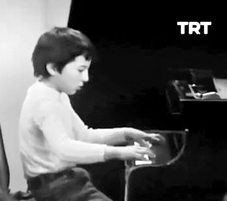 Yaş 31... O şimdi dizilerin aranan oyuncusu