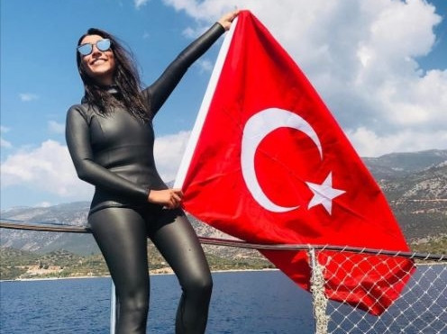 REKORU KIRIP DÖNMEK İSTİYORUM REKORU KIRIP DÖNMEK İSTİYORUM