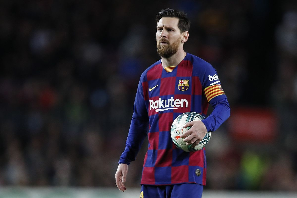 Lionel Messi (Barcelona) 175 milyon 127 milyon (-27.5) 134 milyon (-23.2)