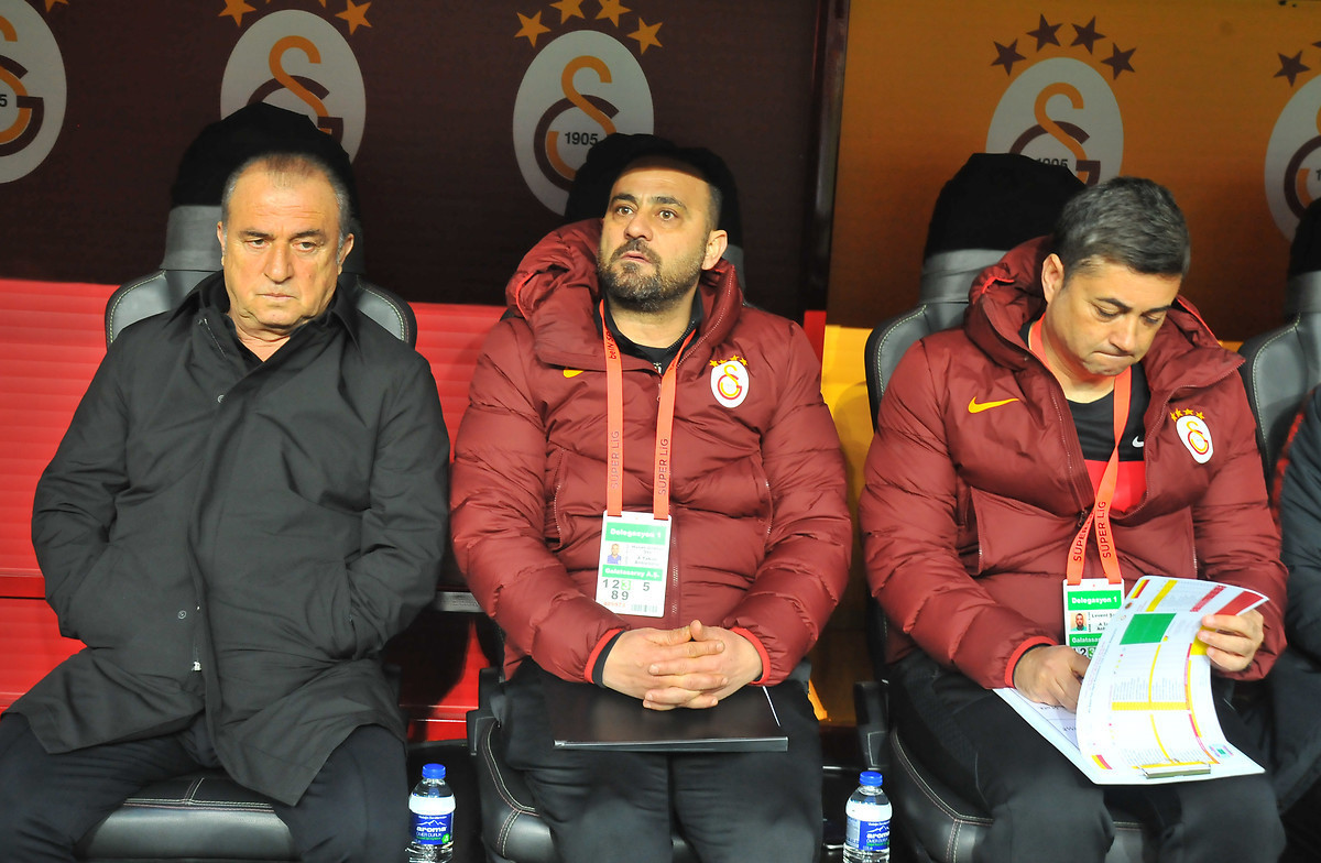 İDMANDA SİTEM ETTİ