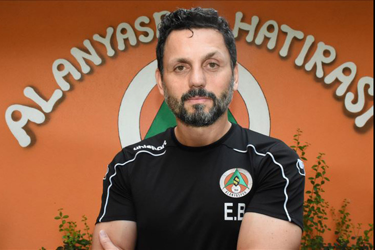 Son Dakika | Açıkladı: Fenerbahçenin aradığı teknik direktör benim