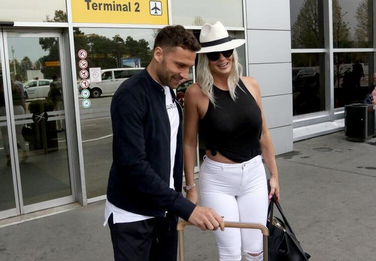 Dusco Tosicten eşi Jelena Karleusa için dudak uçuklatan hamle Paylaştılar...
