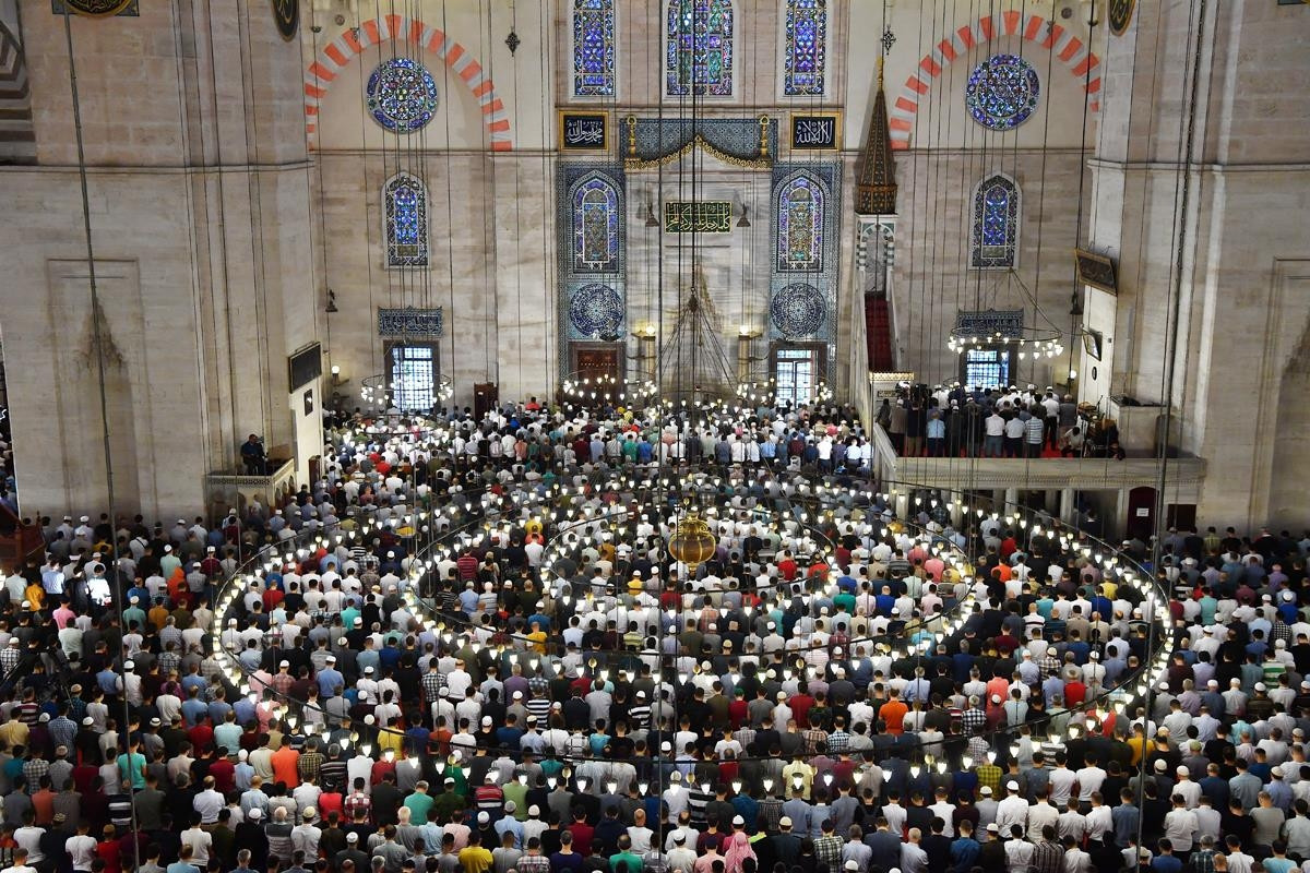 KADİR GECESİ BUGÜN MÜ, HANGİ GÜN Bugün kandil mi, ne kandili, Kadir Gecesi 26 Mart Çarşamba akşamı mı Diyanet dini günler takvimi ve kandil günleri bilgisi KADİR GECESİ BUGÜN MÜ, HANGİ GÜN Bugün kandil mi, ne kandili, Kadir Gecesi 26 Mart Çarşamba akşamı mı Diyanet dini günler takvimi ve kandil günleri bilgisi