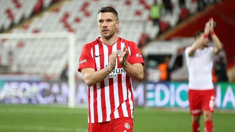 PODOLSKI, SİNAN GÜMÜŞ...