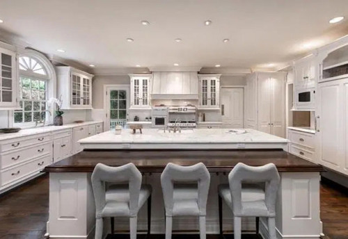 YAPAY GÖL ŞEKLİNDE YÜZME HAVUZU