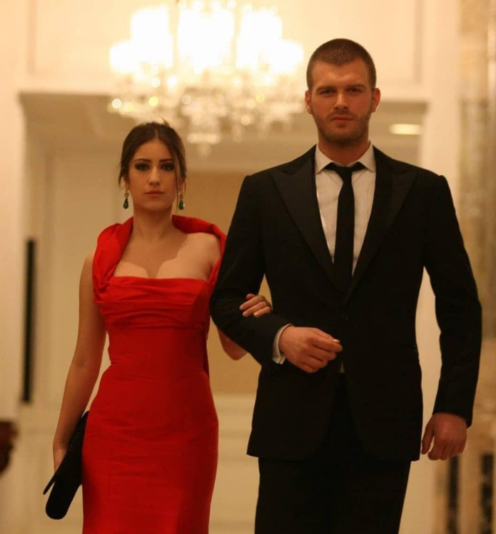 NİHALE UYUZ OLUYORDUM