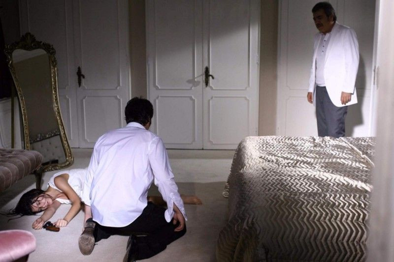 GÜNLERCE KONUŞULDU