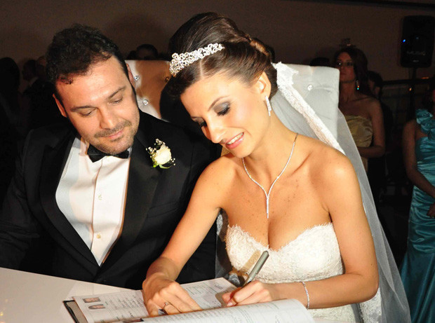 Hayranlarıyla evlenmiş 6 ünlü isim