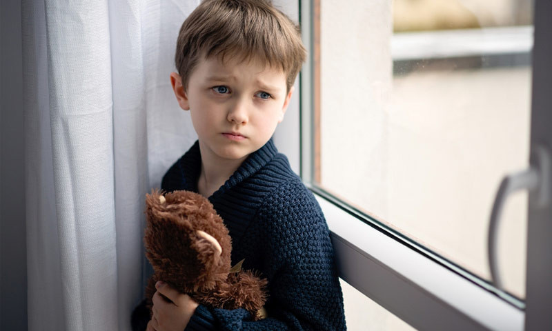 Çocuklarda işitme kaybı belirtileri nelerdir