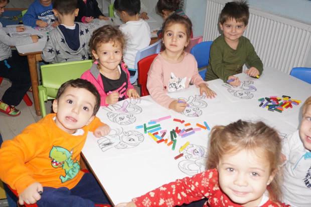 Mavi Bebeğim diyor ki “Arkadaşlık sihirlidir”