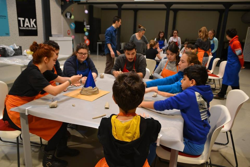 Başka dünyaların ustaları geliyor